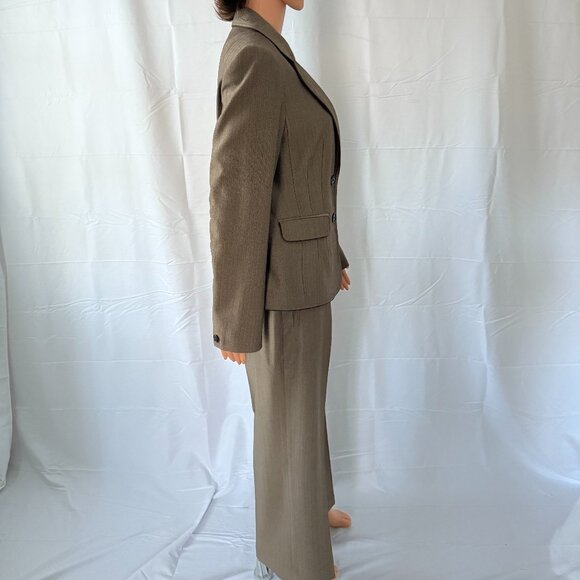 Jones NY Brown blend 2-piece Pant Suit.  Size 10 Jacket. Size 12 Pants. - Picture 4 of 12